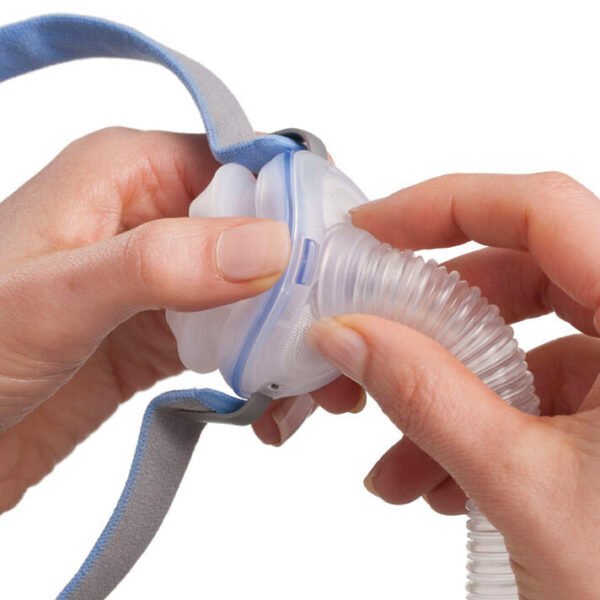 ResMed AirFit™ P10 Complete Mask System - Image 4